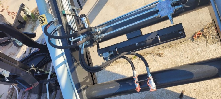 ŁADOWACZ CZOŁOWY METAL-TECHNIK MT03